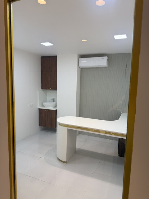 Clinic image 6